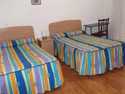 Hostal Bayon León Extérieur photo