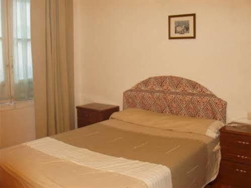 Hostal Bayon León Extérieur photo